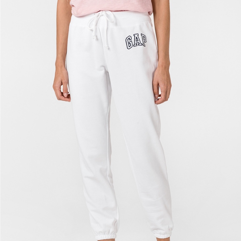 Gap white sweatpants